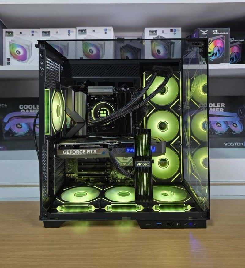 PC Gamer GALAXY